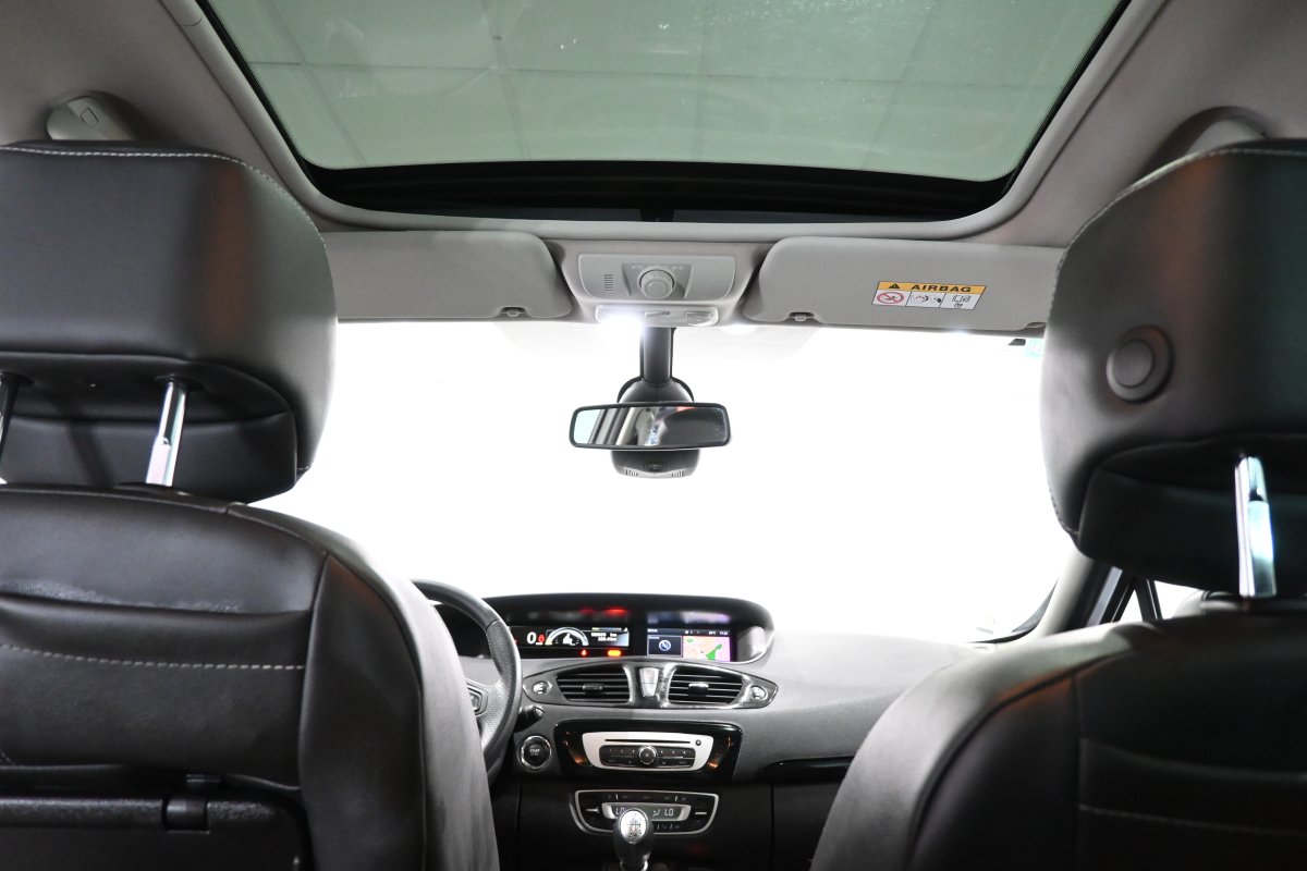 Foto Renault Grand Scenic 29