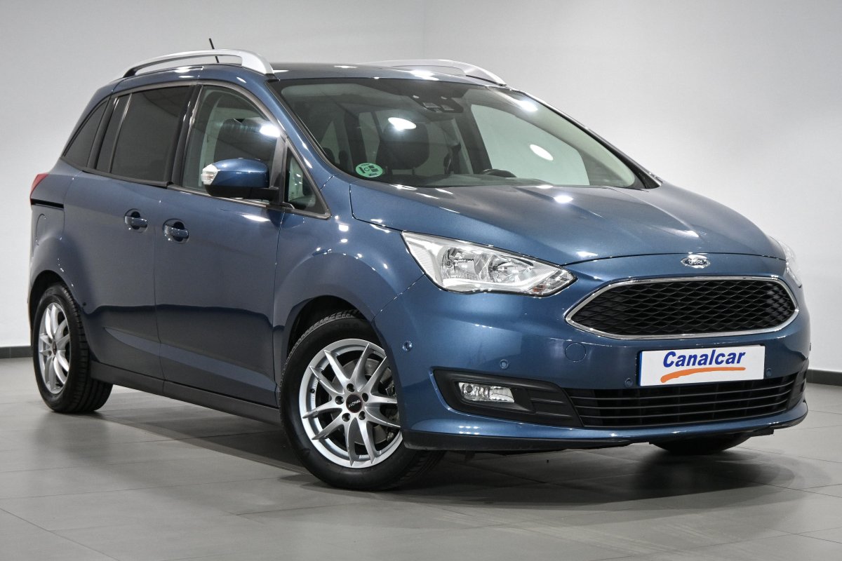 Foto Ford Grand 3