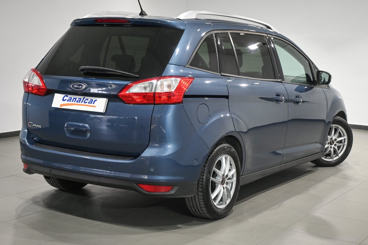 Foto Ford Grand 4