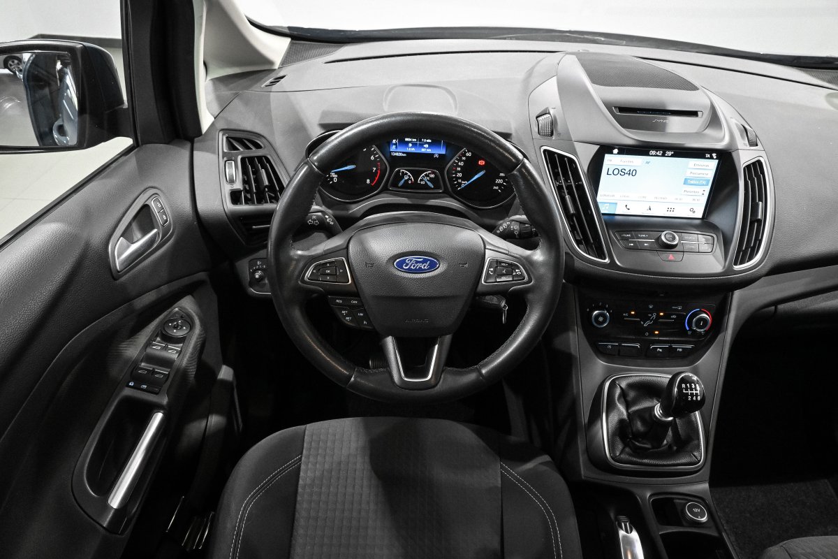 Foto Ford Grand 21