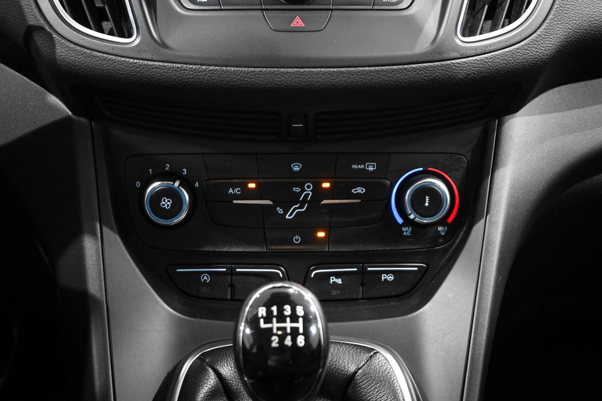 Foto Ford Grand 19