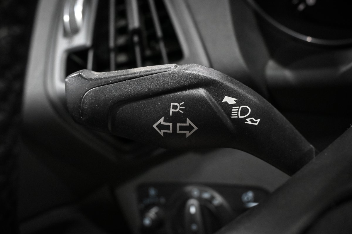 Foto Ford Grand 23