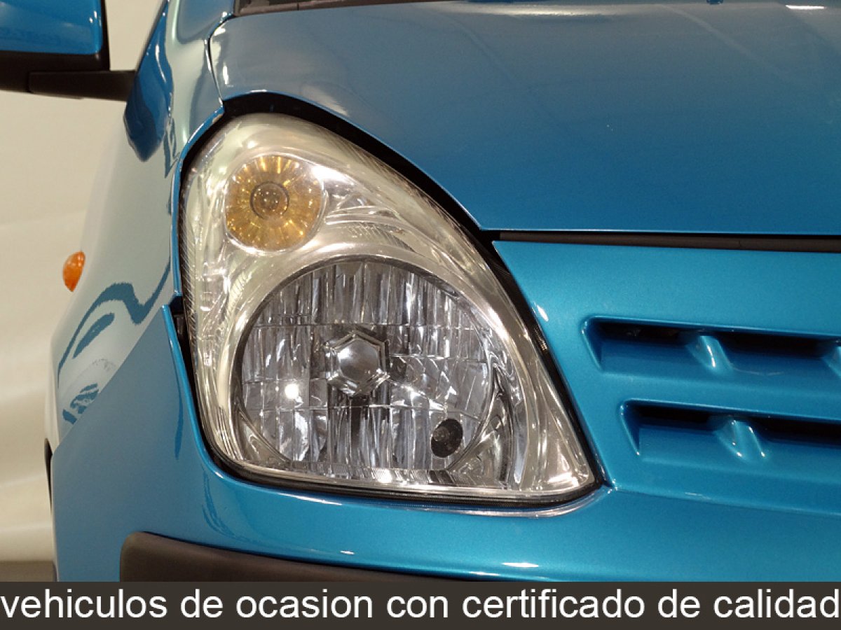 Foto Nissan Pixo 11