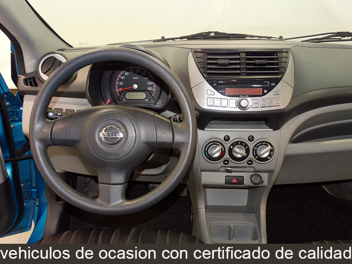 Foto Nissan Pixo 21