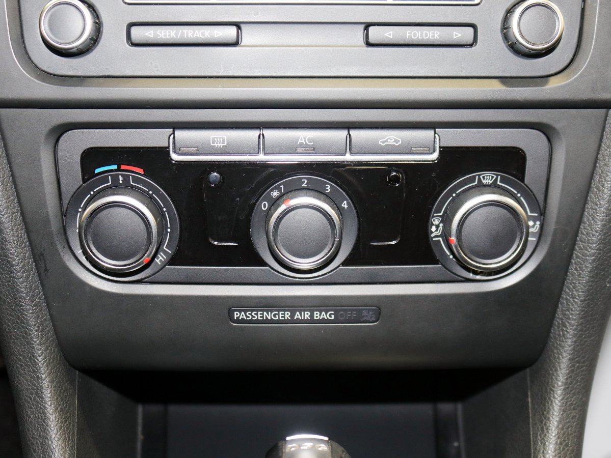 Foto Volkswagen Golf 17