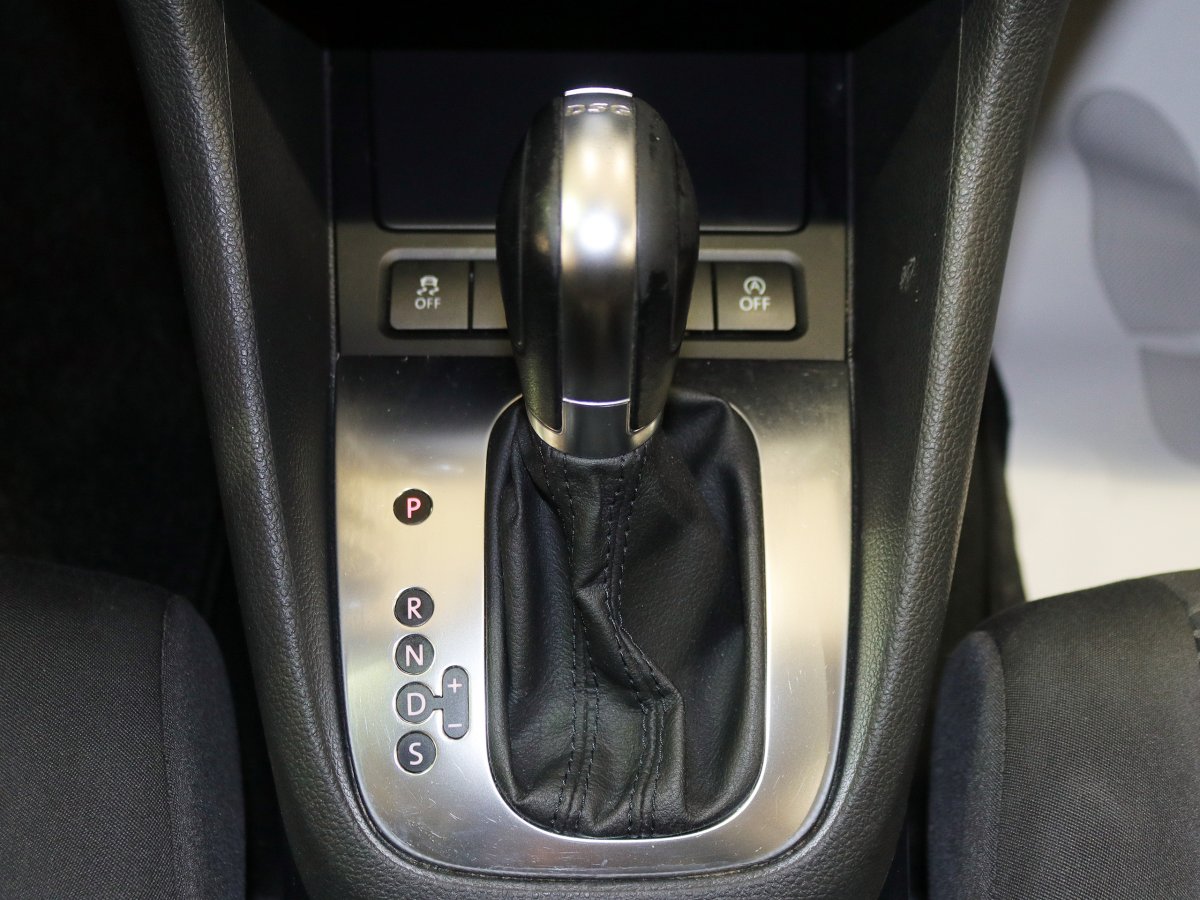 Foto Volkswagen Golf 18