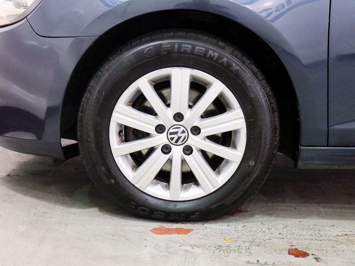 Foto Volkswagen Golf 25