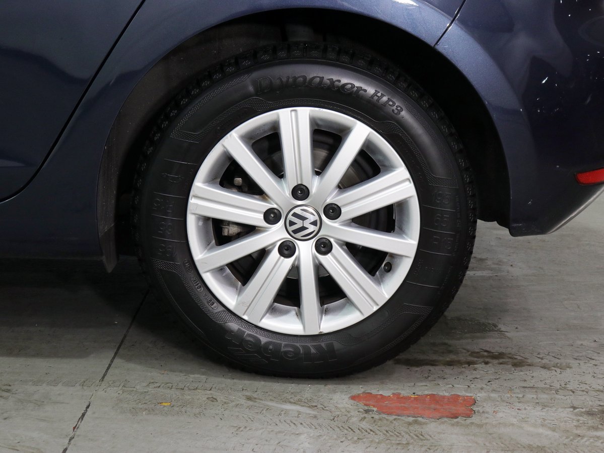 Foto Volkswagen Golf 26