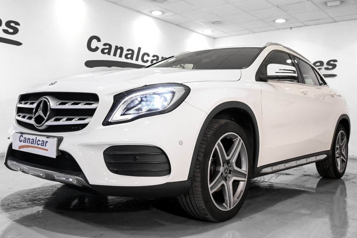 Foto Mercedes-Benz Clase GLA 12