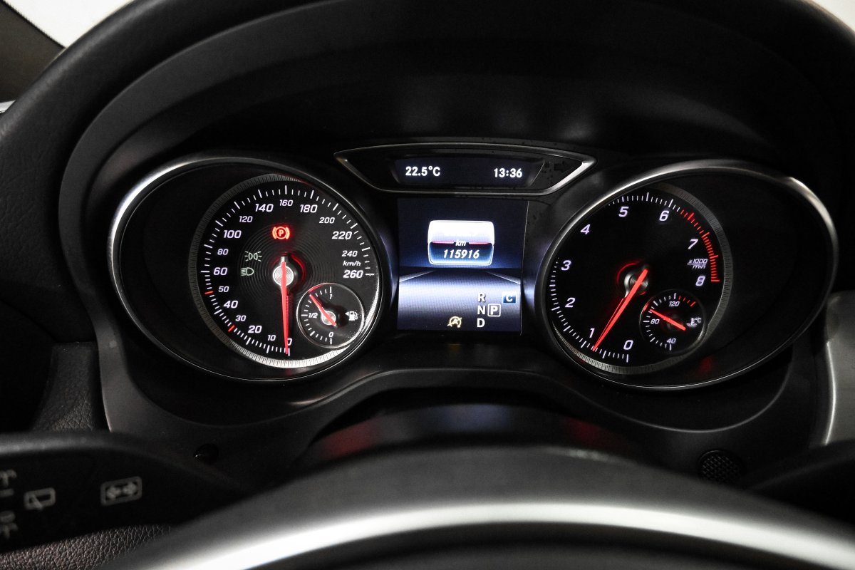 Foto Mercedes-Benz Clase GLA 18