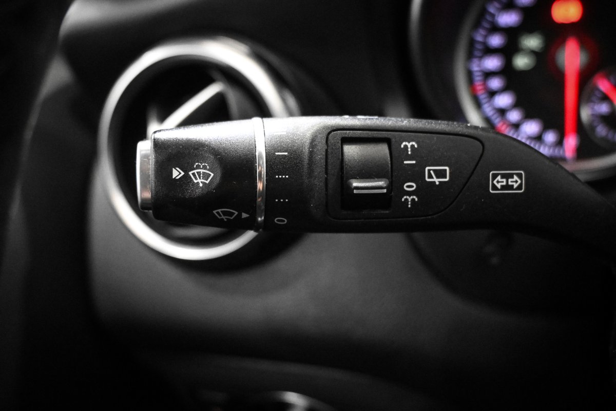 Foto Mercedes-Benz Clase GLA 28