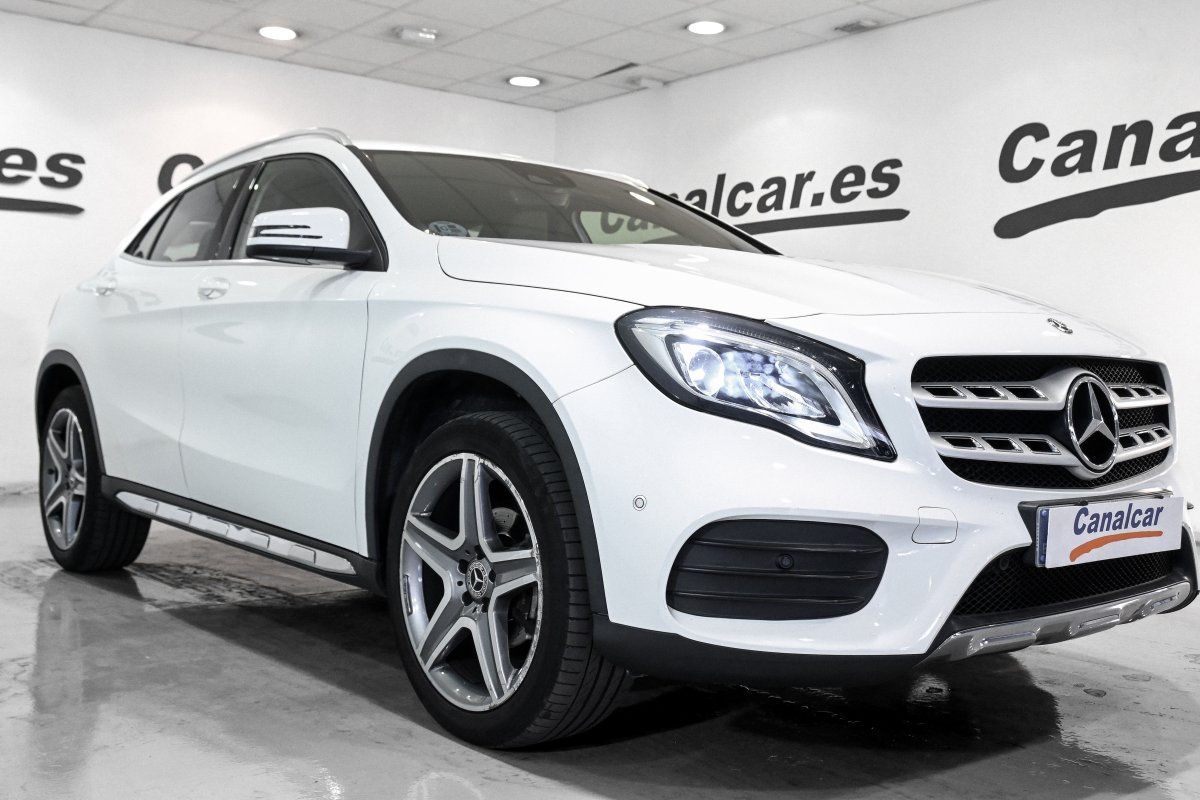 Foto Mercedes-Benz Clase GLA 13