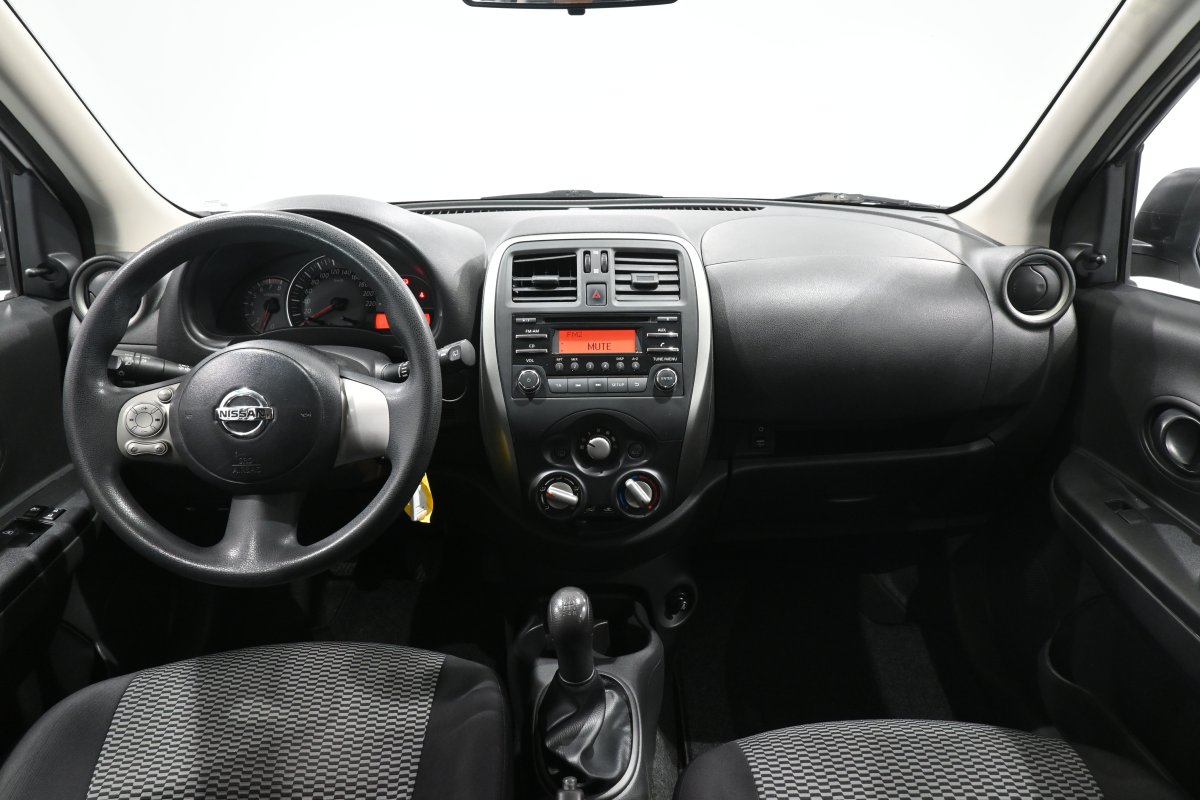Foto Nissan Micra 16