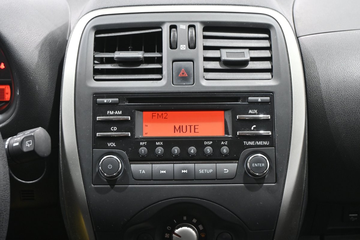 Foto Nissan Micra 14