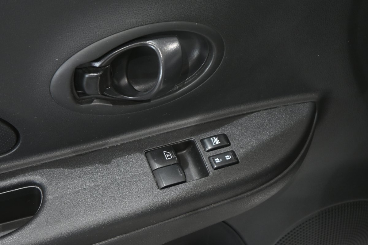 Foto Nissan Micra 24