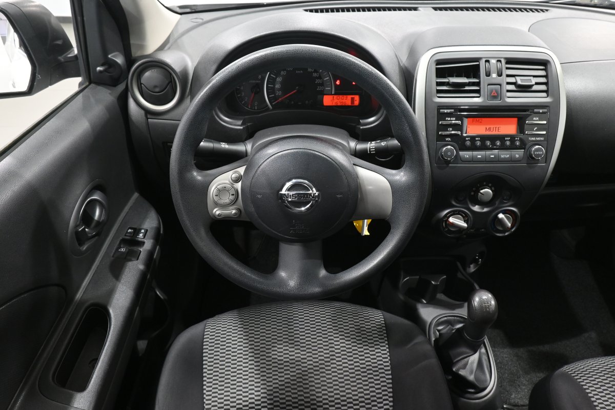 Foto Nissan Micra 17