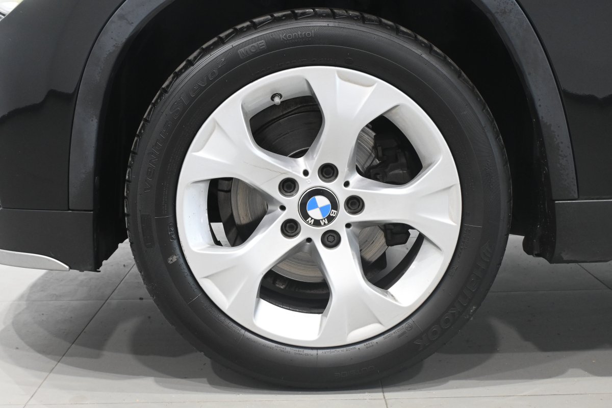 Foto Bmw X1 32
