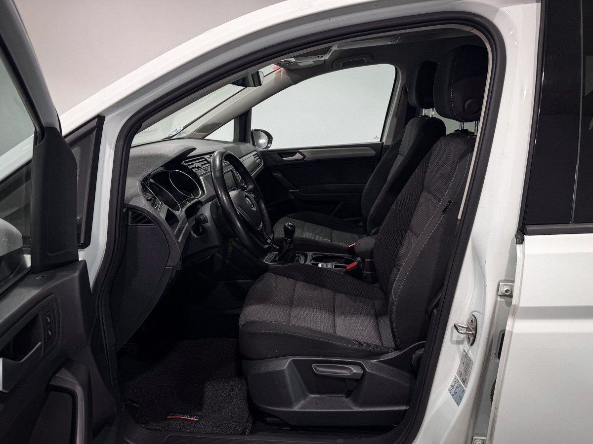 Foto Volkswagen Touran 10