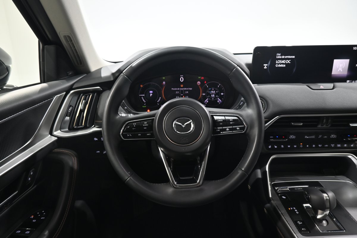 Foto Mazda CX-80 25