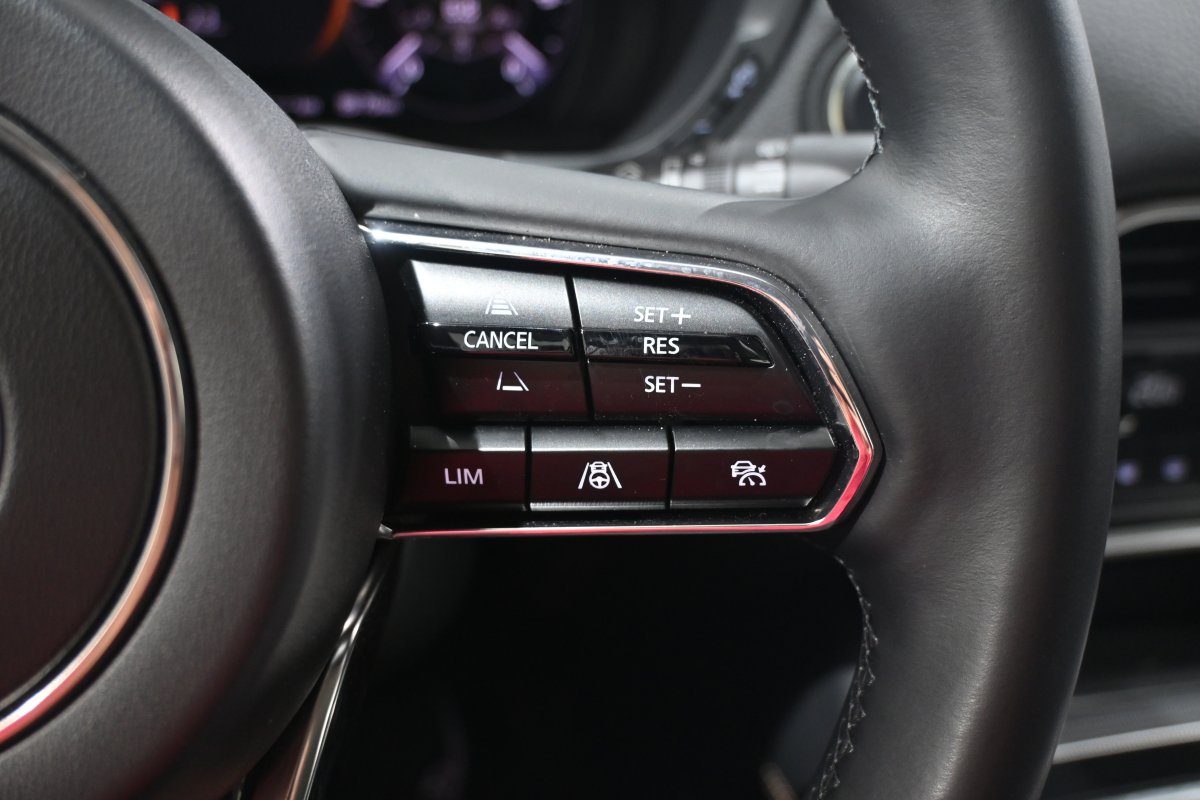 Foto Mazda CX-80 30