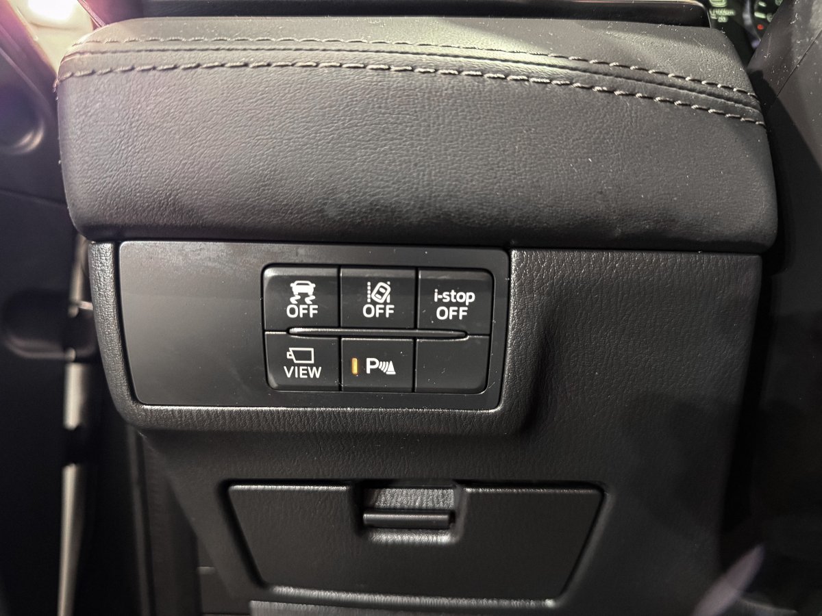 Foto Mazda Mazda6 25