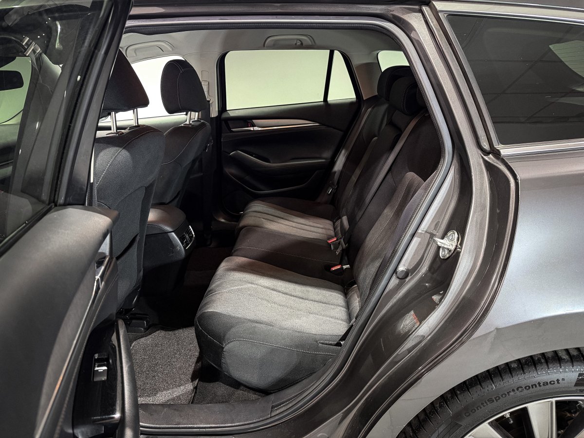 Foto Mazda Mazda6 11