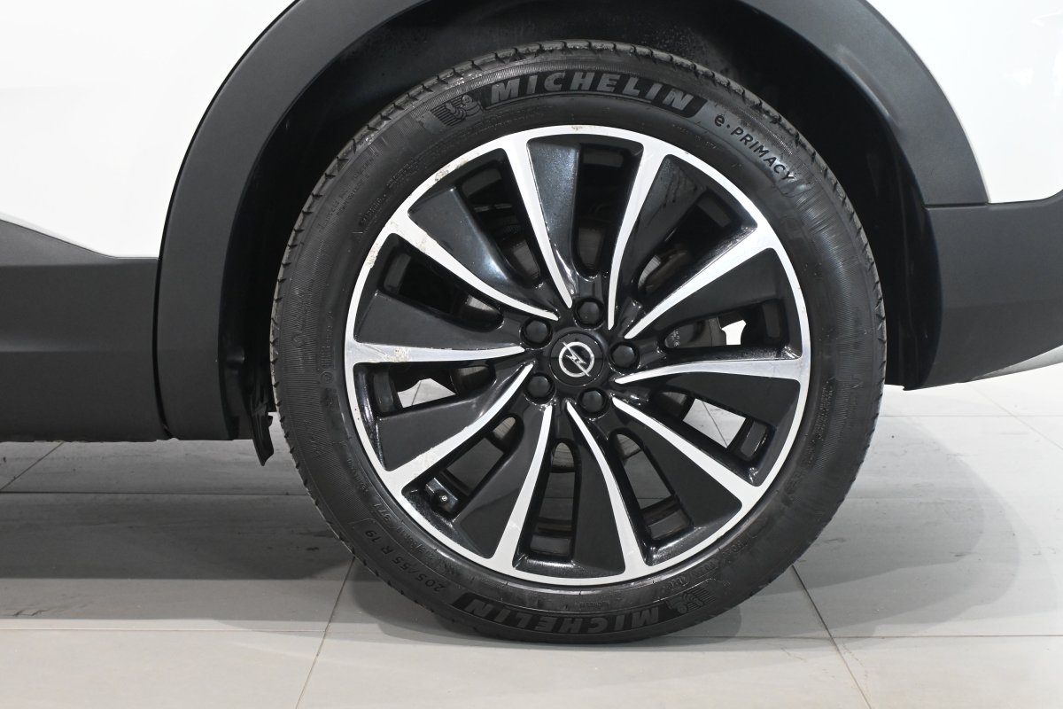 Foto Opel Grandland 32