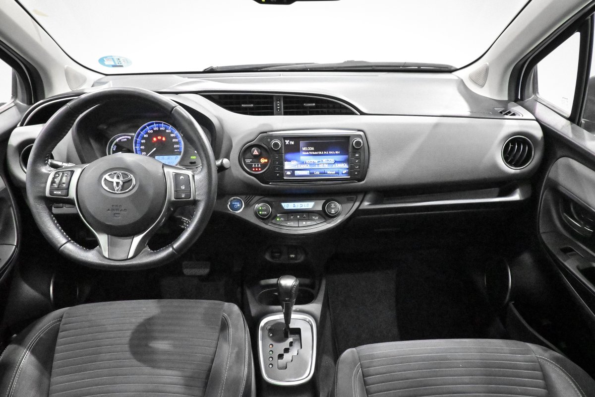 Foto Toyota Yaris 18