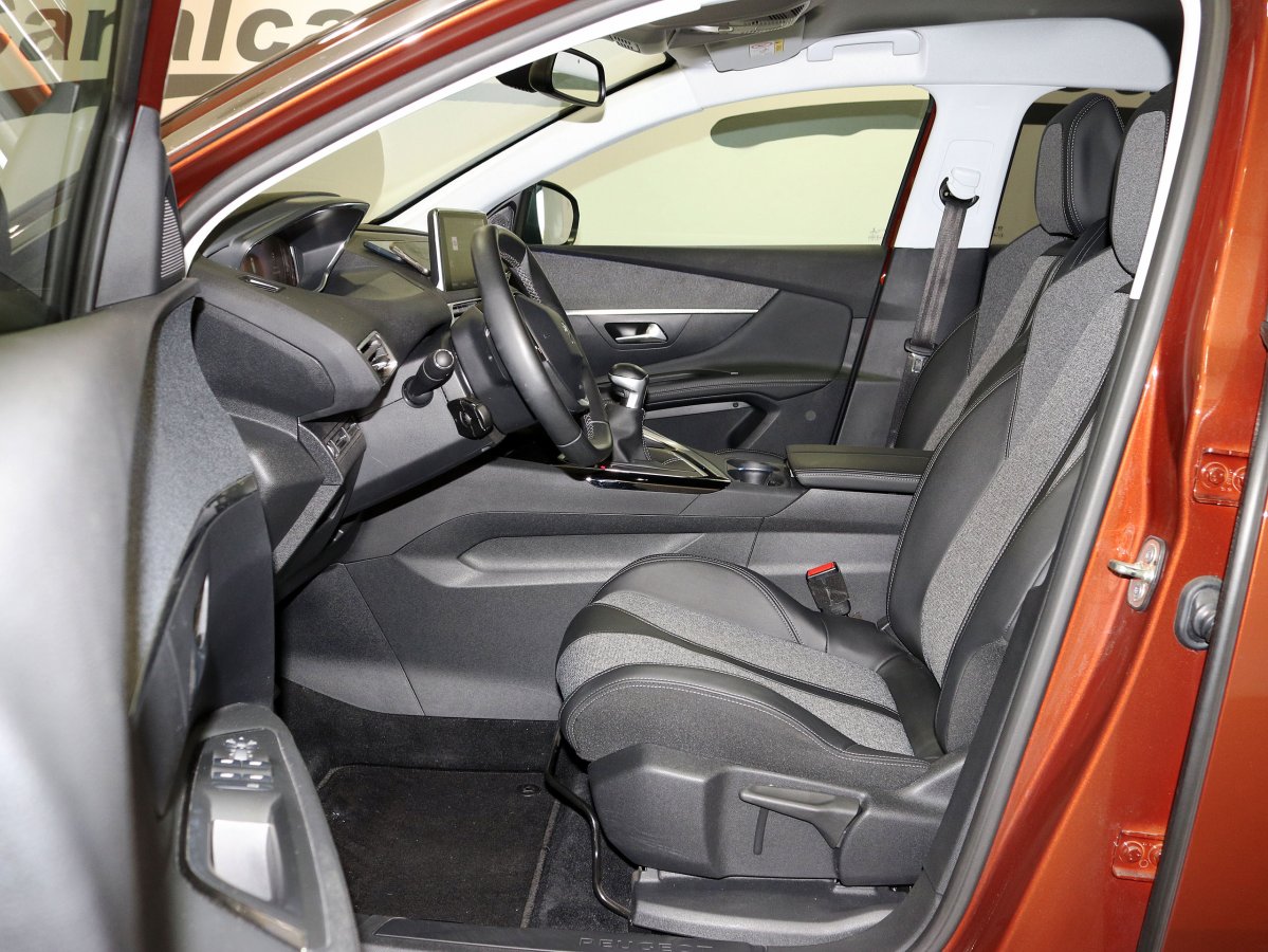 Foto Peugeot 3008 13