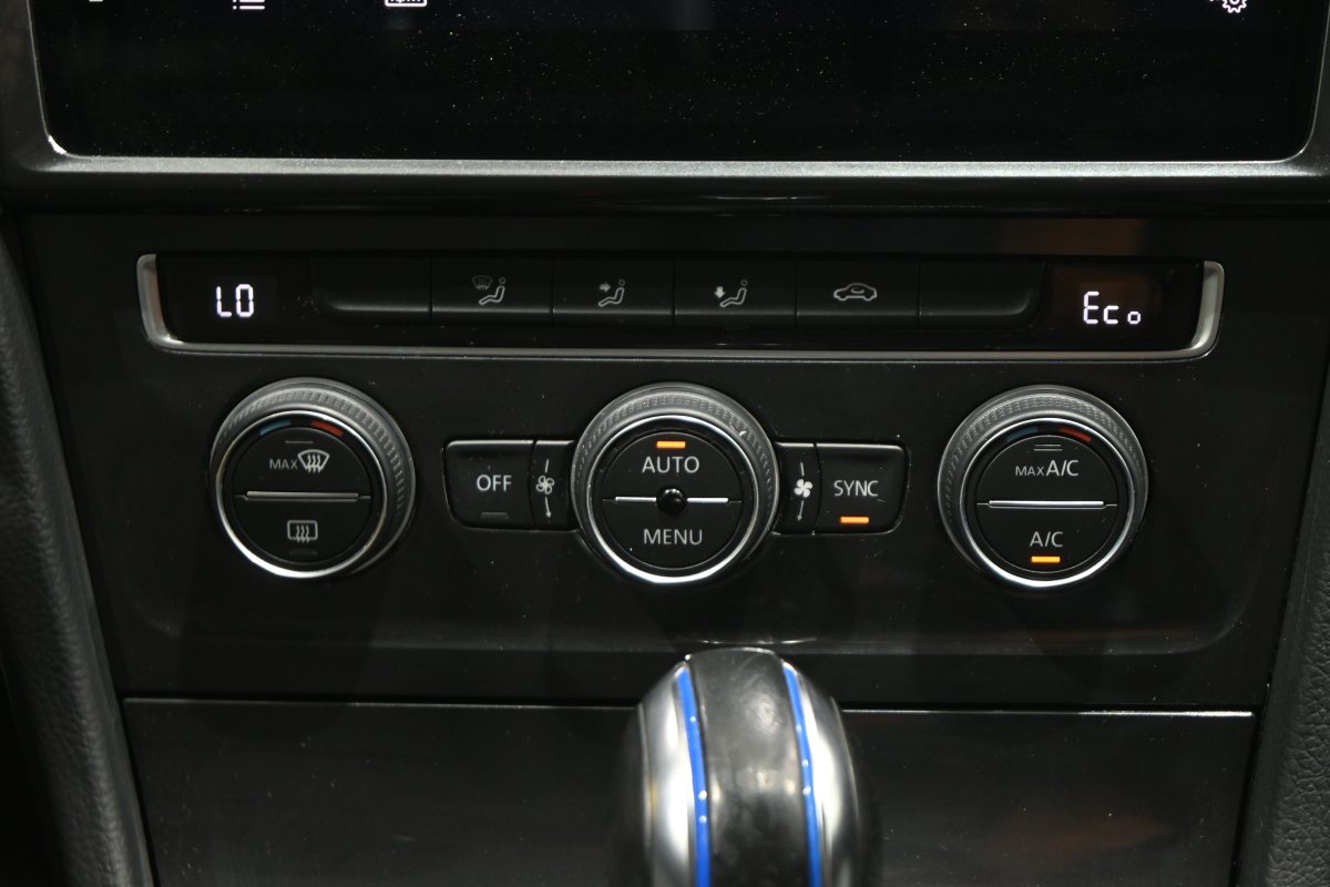 Foto Volkswagen Golf 17