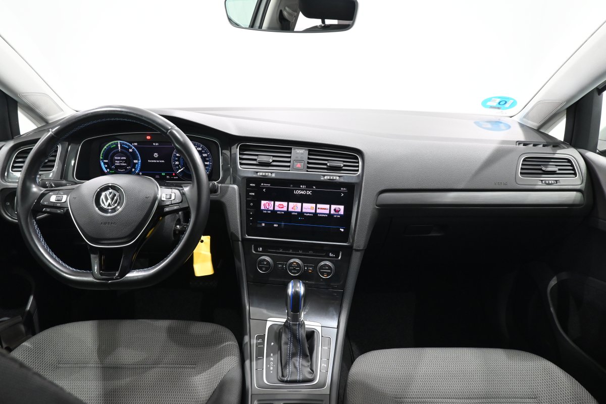 Foto Volkswagen Golf 18