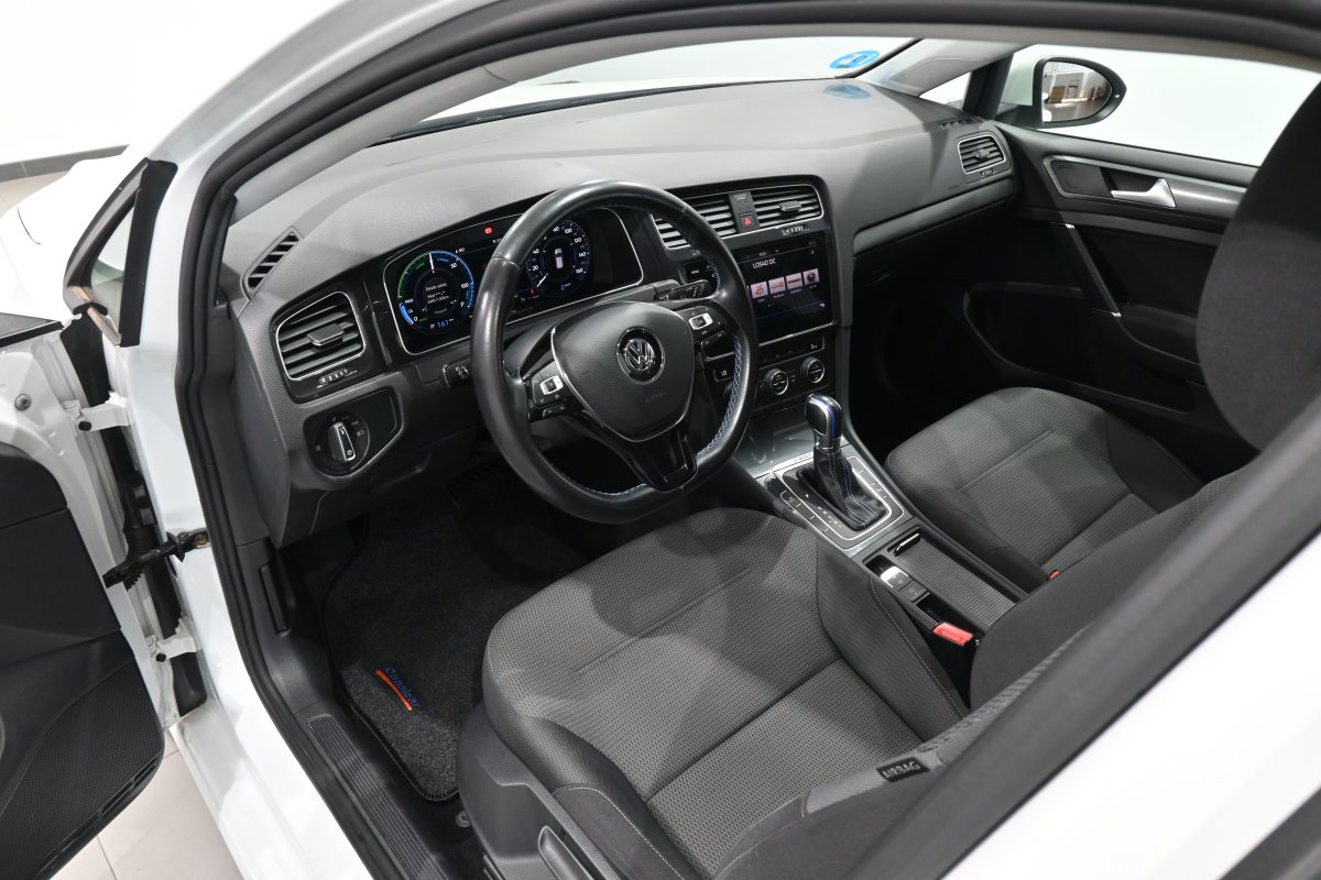 Foto Volkswagen Golf 9