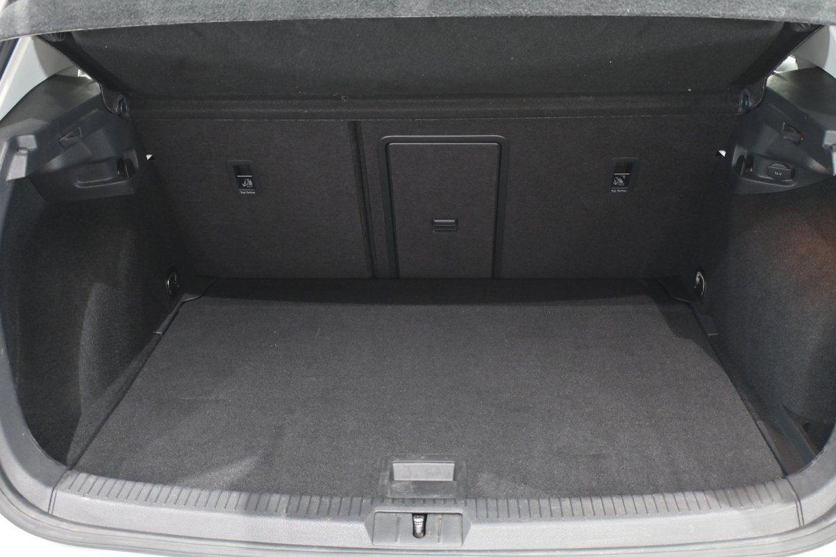 Foto Volkswagen Golf 8
