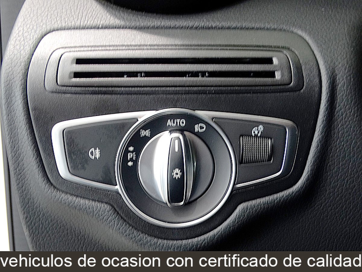 Foto Mercedes-Benz GLC 250 29