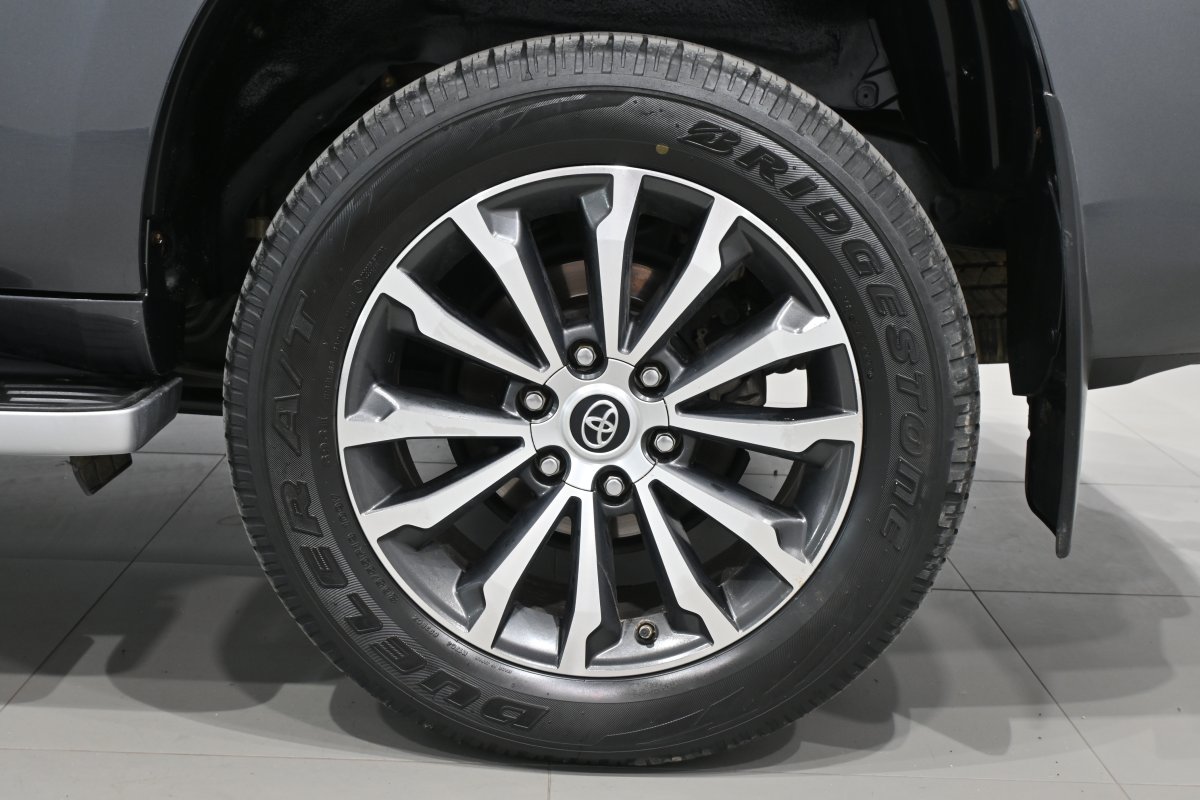 Foto Toyota Land 34