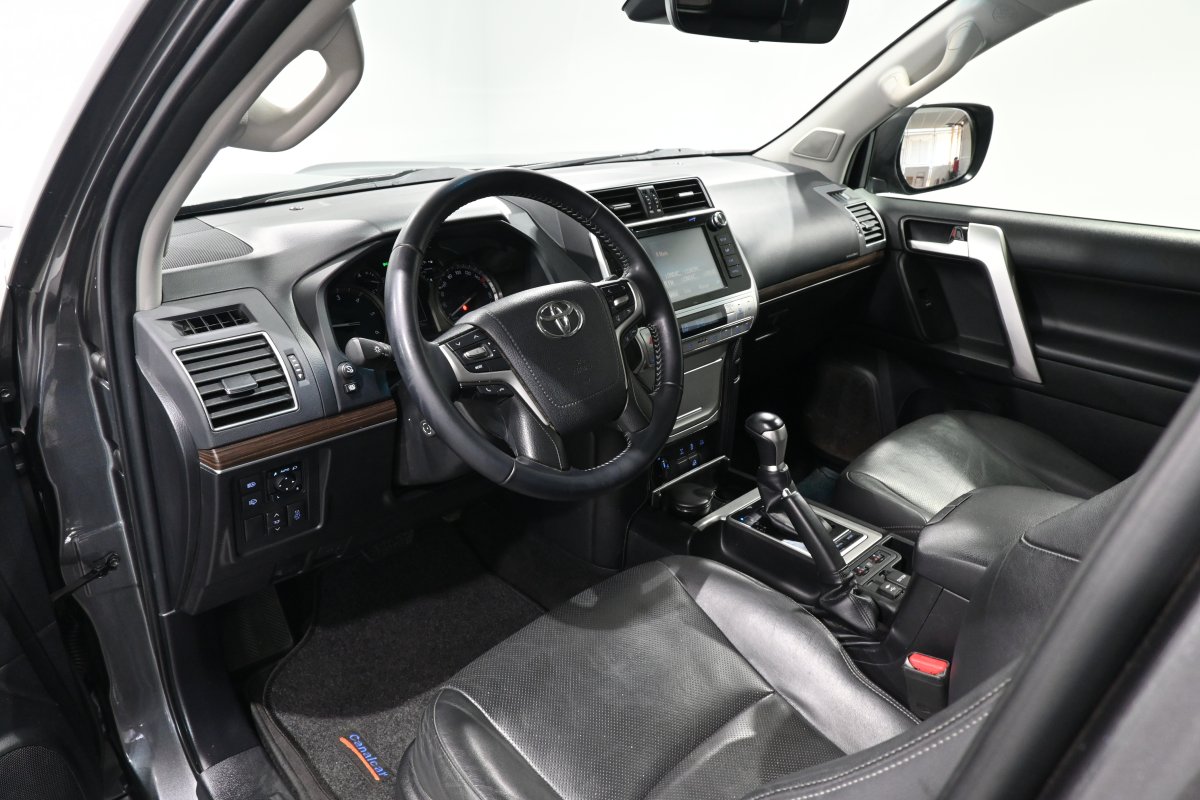 Foto Toyota Land 10