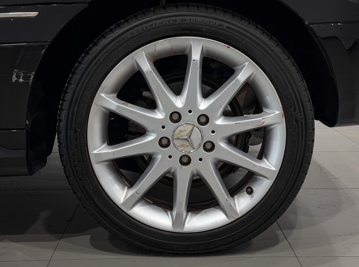 Foto Mercedes-Benz B 24