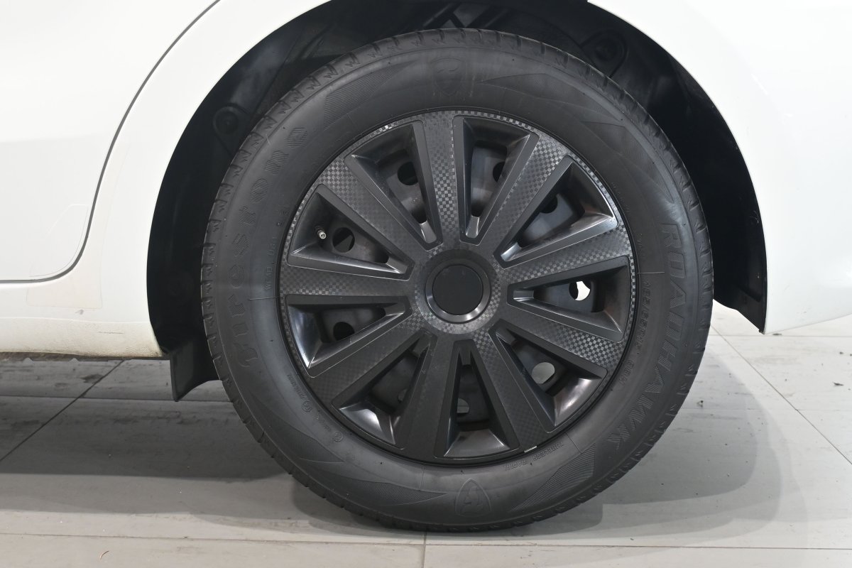 Foto Kia Rio 26