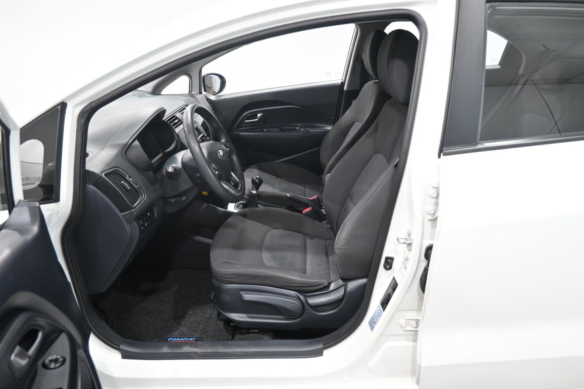 Foto Kia Rio 10