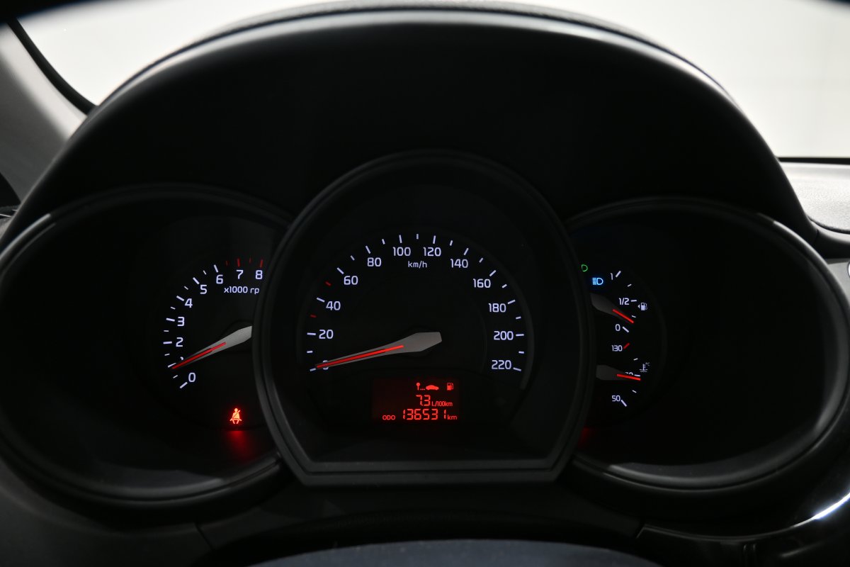 Foto Kia Rio 14