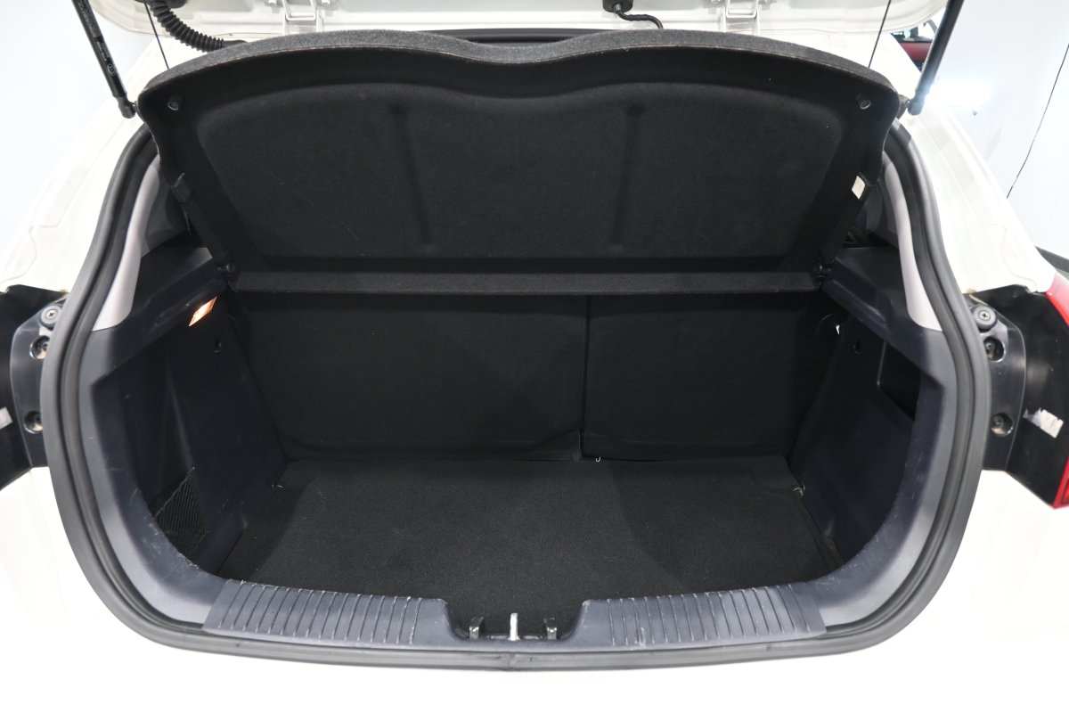 Foto Kia Rio 8