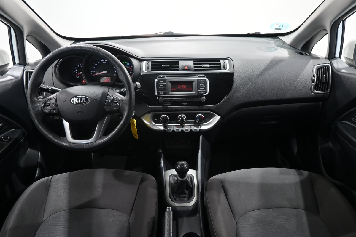 Foto Kia Rio 17