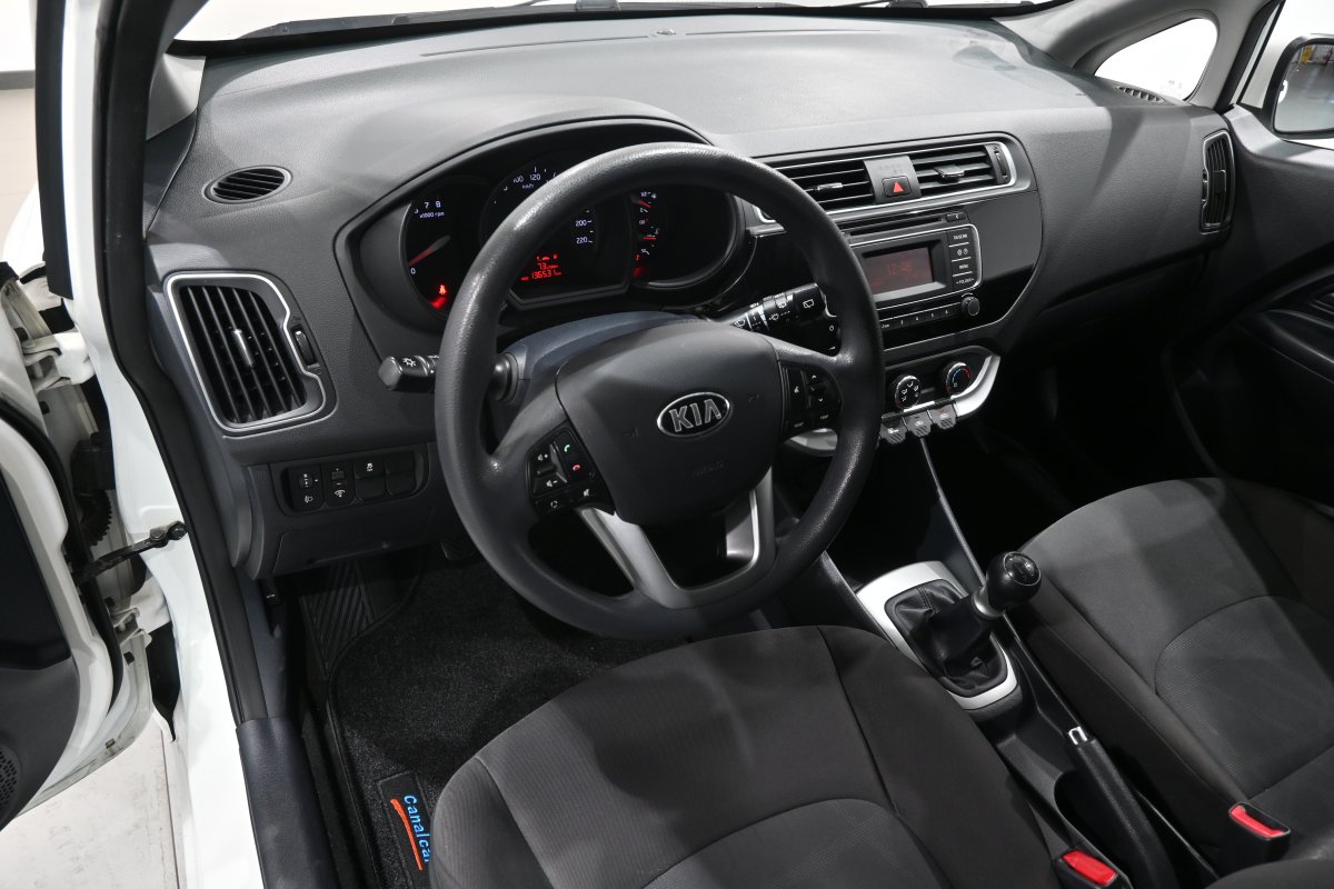 Foto Kia Rio 9