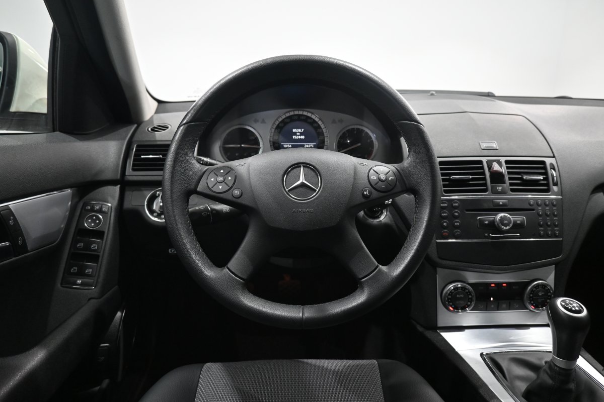 Foto Mercedes-Benz C 280 16