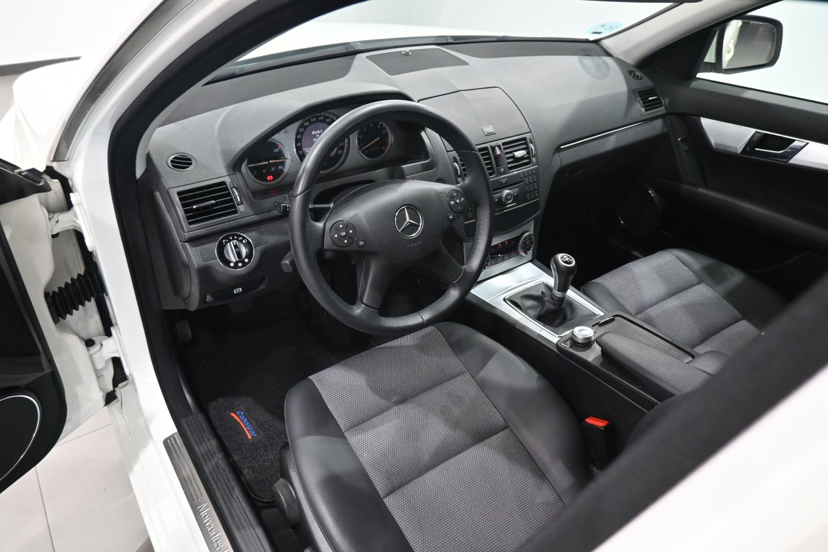 Foto Mercedes-Benz C 280 8