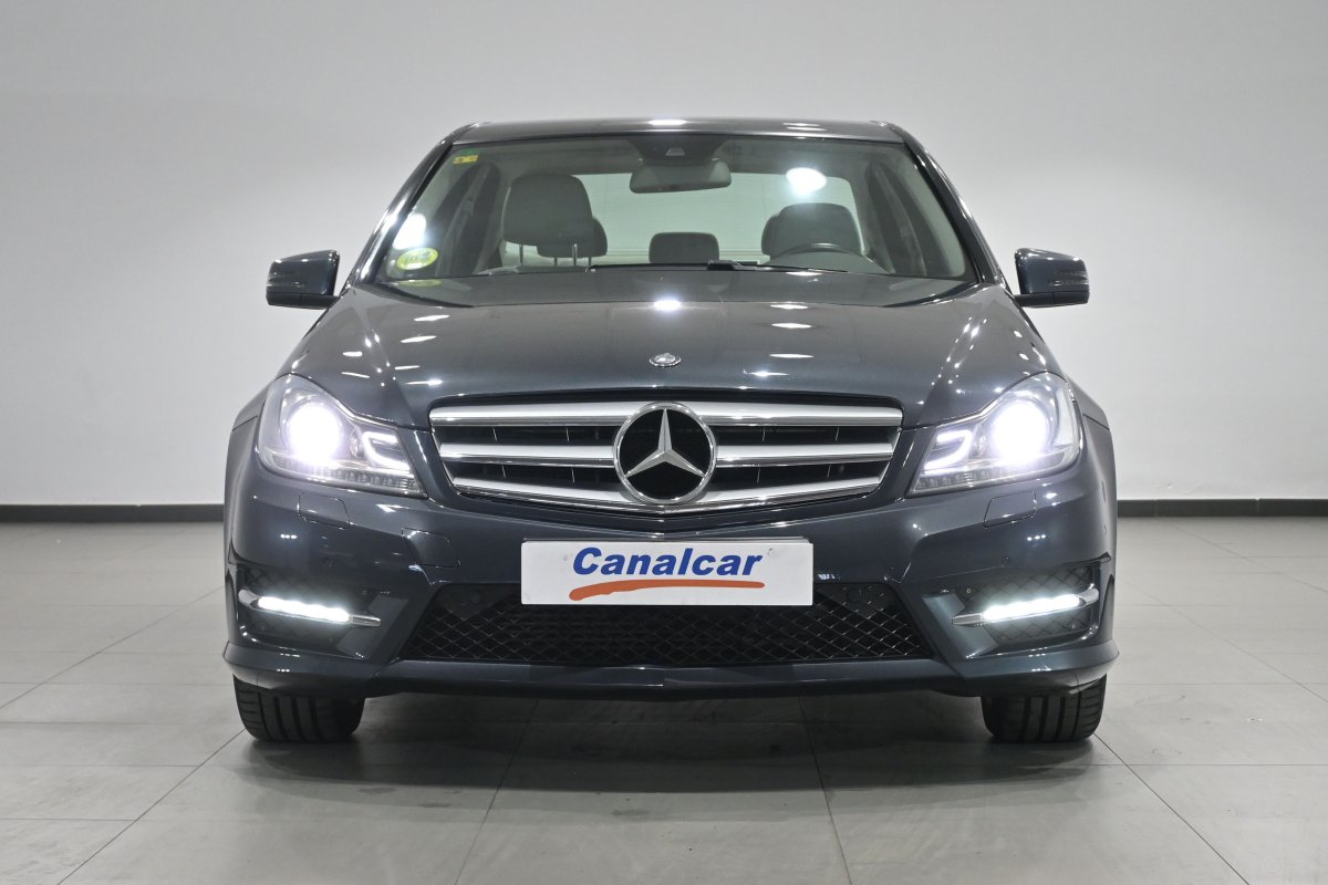 Foto Mercedes-Benz Clase C 2