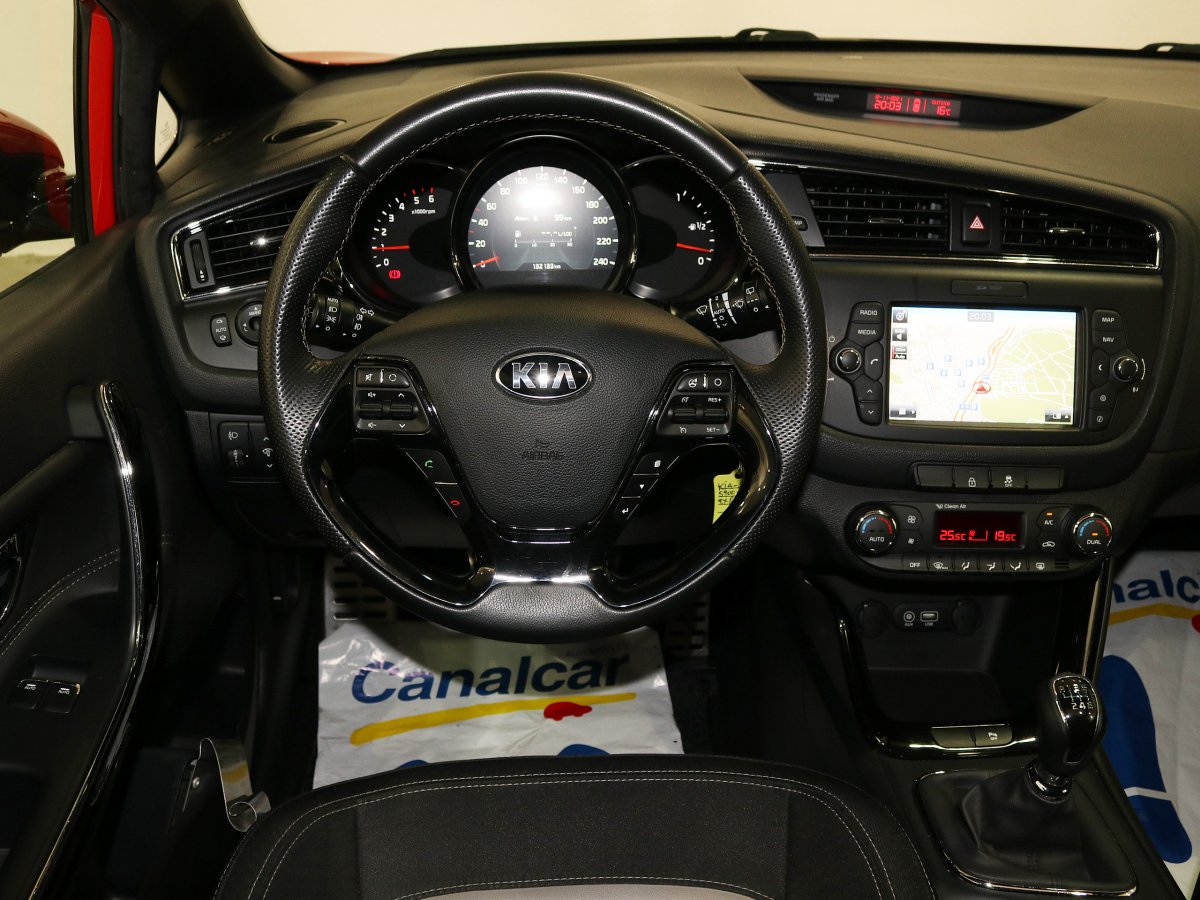 Foto Kia Ceed 23