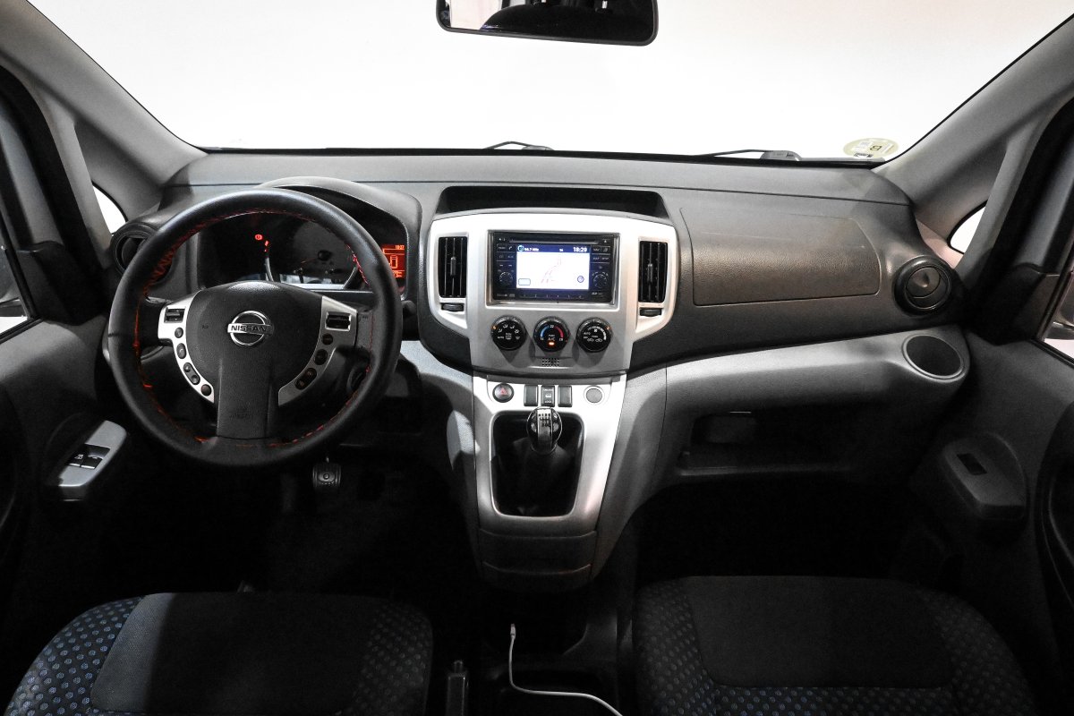 Foto Nissan NV200 21