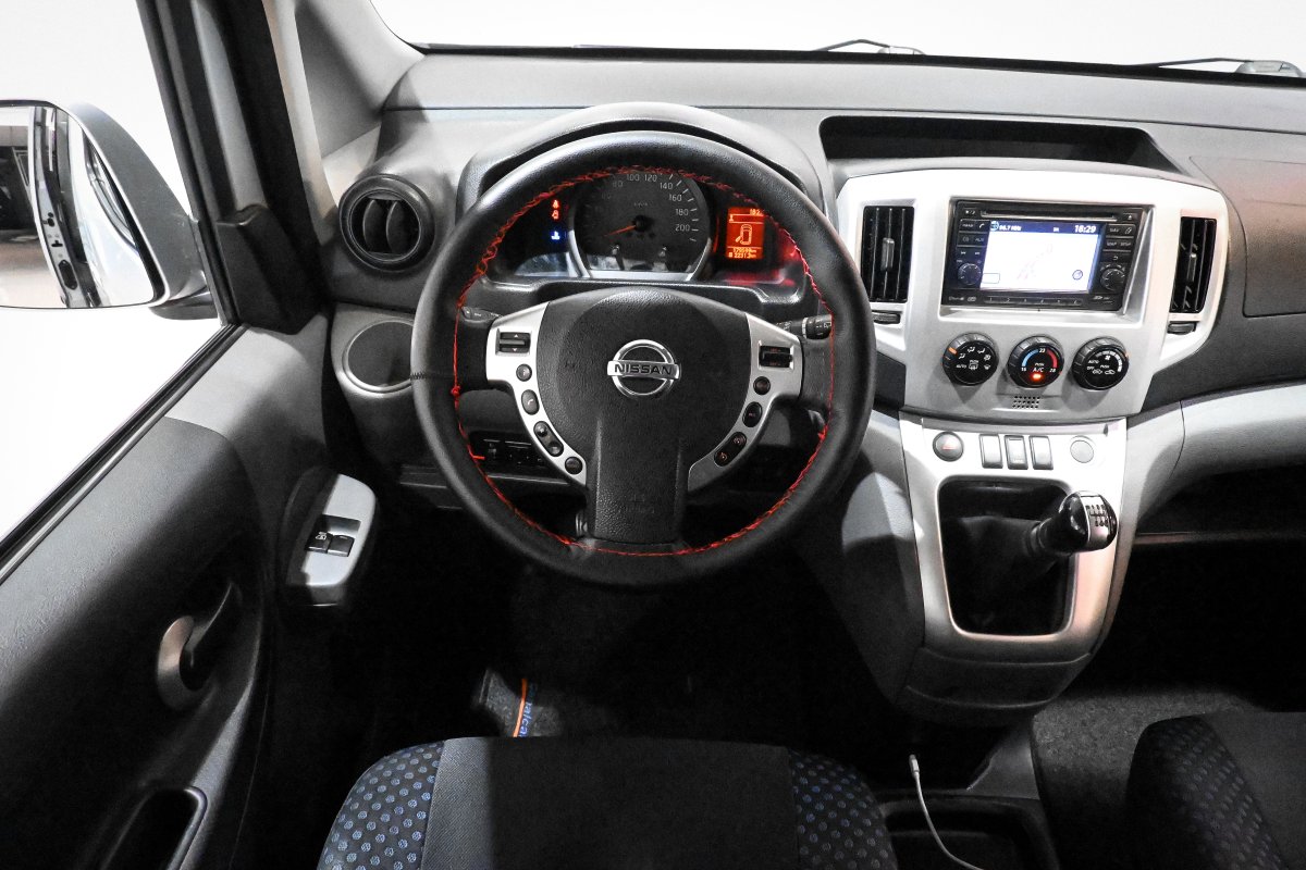 Foto Nissan NV200 22