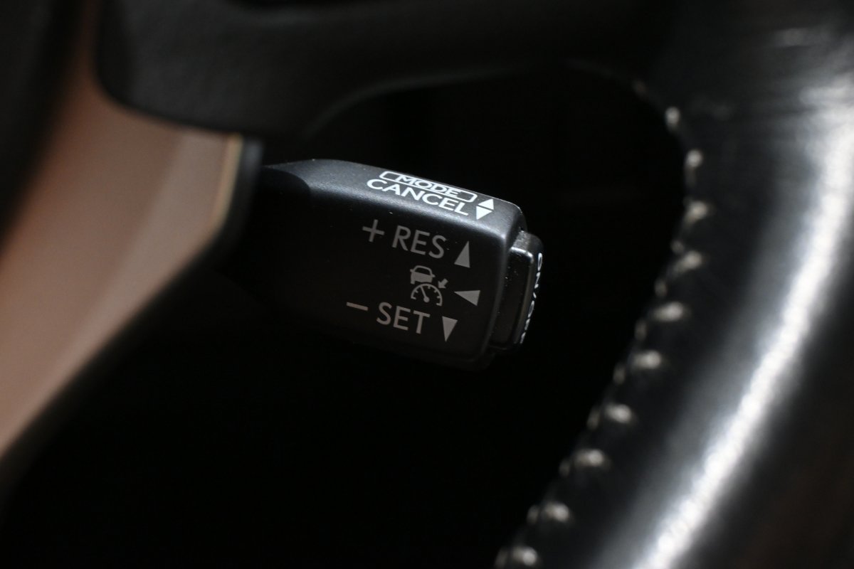 Foto Lexus NX 25